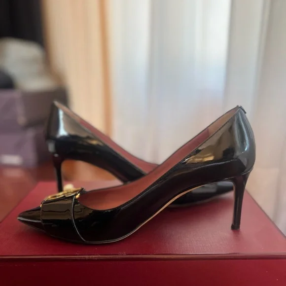 Bally Black Patent Pointed Toe Heels with Gold Trim & Pearl Accent - Picture 4 of 7